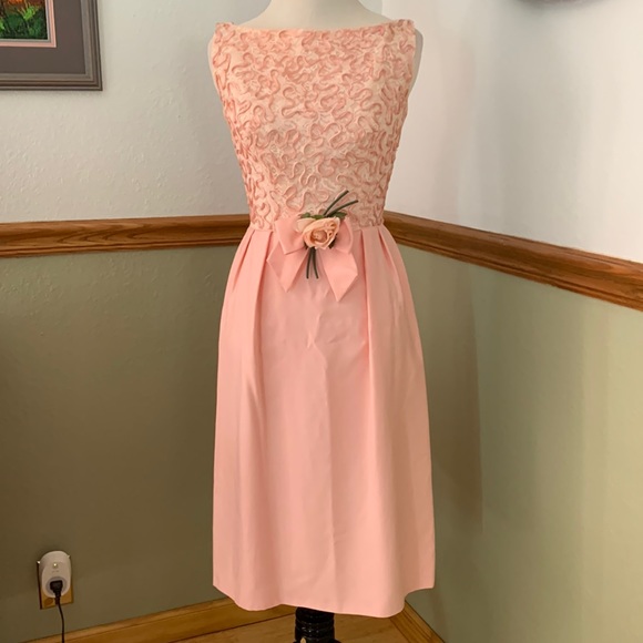 Vintage 60s pink handmade Barbie fit and flare with lace bodice dress XS - Picture 1 of 12